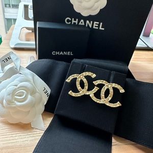 LARGE CHANEL EARRINGS GOLD QUILT CC 2023 NEW IN BOX ORIGINAL PACKAGING NIB NWT